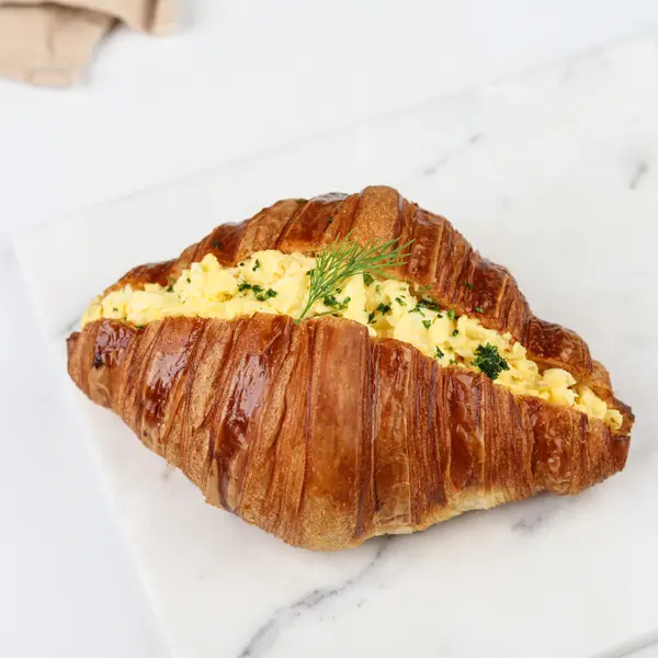 muqsaf-90-مقصف-٩٠ - Eggs Croissant