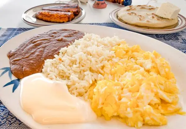 naomis-pupuseria-restaurant - Scramble Eggs (Huevos Revueltos )