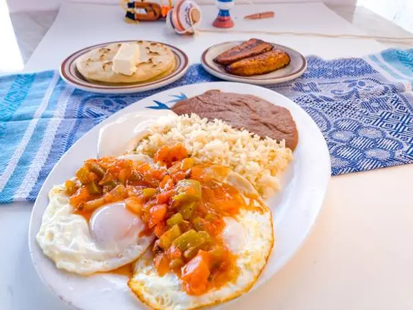 naomis-pupuseria-restaurant - Ranch Style Eggs (Huevos Rancheros)