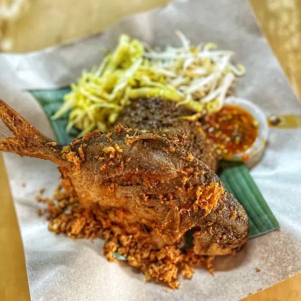 nasi-dulang-daun-pisang-bangi-al - SUMATERA BAWAL