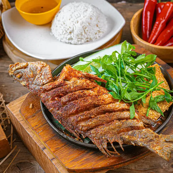 nasi-dulang-daun-pisang-bangi-al - SAMBAL BAKAR SIAKAP
