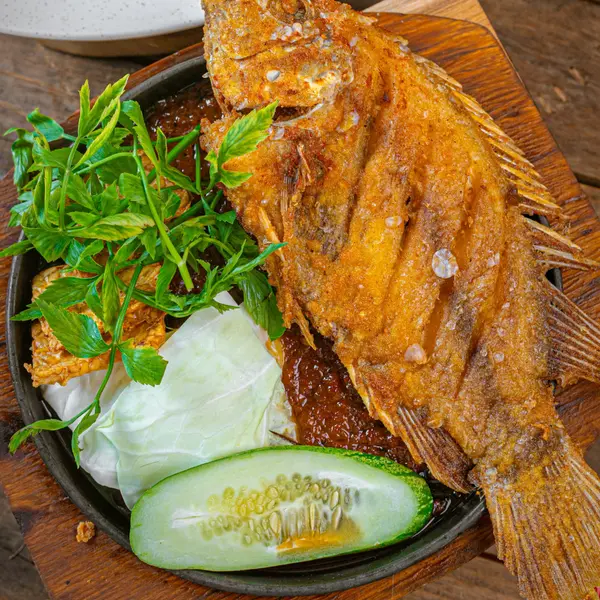 nasi-dulang-daun-pisang-bangi-al - SAMBAL BAKAR TALAPIA