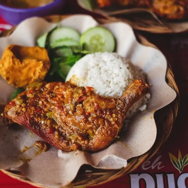 nasi-dulang-daun-pisang-bangi-al - OSENG AYAM