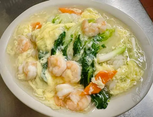 new-regent-cafe - Stri Fried Flat Noodle w/ Shrimps & Scramble Egg Sauce 滑蛋鲜虾河粉