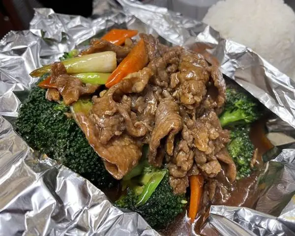 new-regent-cafe - Beef with Broccoli 西蘭花牛肉