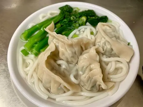 new-regent-cafe - Chive & Pork Dumpling Noodle Soup 上汤韭菜水餃汤粉