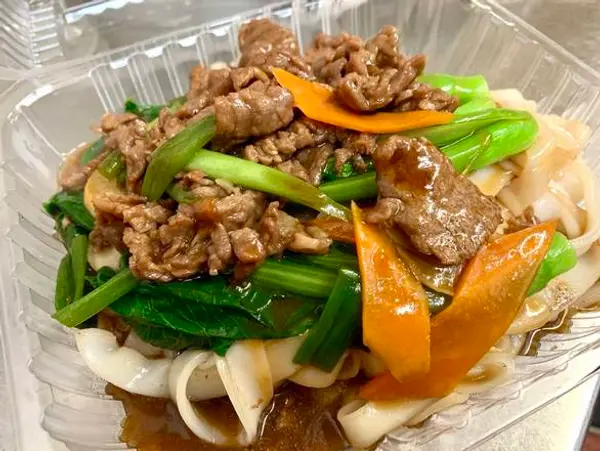 new-regent-cafe - 132. Fried Beef Flat Rice Noodle 濕炒牛河