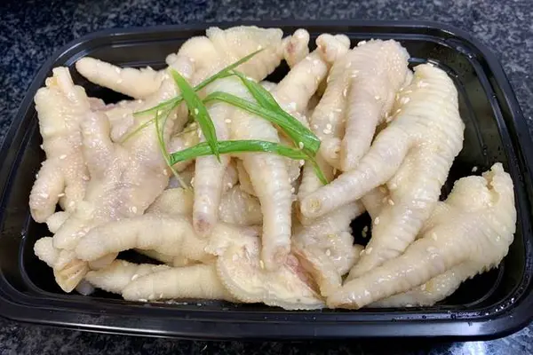 new-regent-cafe - Sesame Chicken Feet 香辣芝麻凤爪