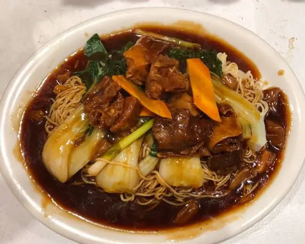 new-regent-cafe - Beef Brisket Lo Mein 牛腩撈麵