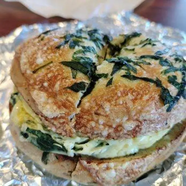 new-york-bagel-sandwiches - Egg and Swiss cheese 