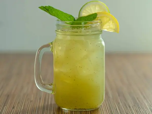 nicholas-restaurant - Mint Lime Lemonade