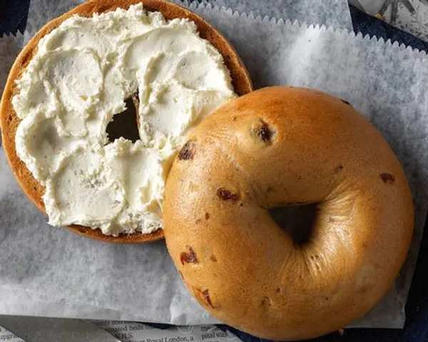 noahs-bagels - Single Bagel with Shmear