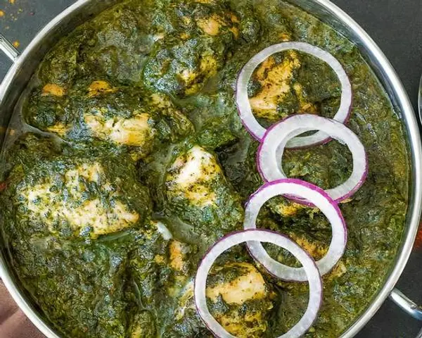 noor-indian-fusion-kitchen - Chicken Saag (Spinach Chicken)