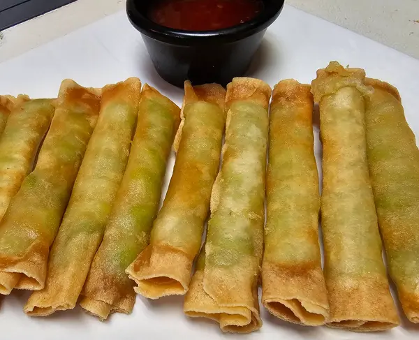 oba-japanese-kitchen - Edamame spring rolls