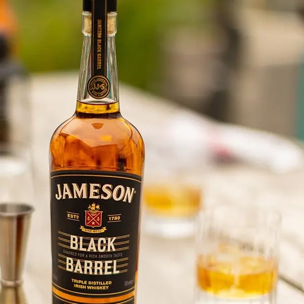 ocean-anari-restaurant-e-lounge-bar - Jameson Black Barrel