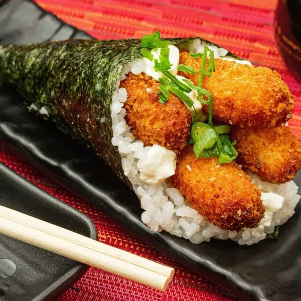 ocean-anari-restaurant-e-lounge-bar - Temaki de Camarão Panado
