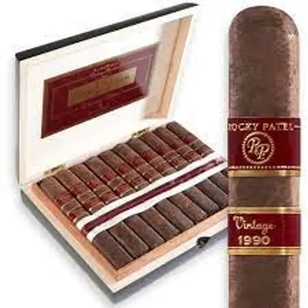 ocean-anari-restaurant-e-lounge-bar - Rocky Patel Vintage 1990 Robusto