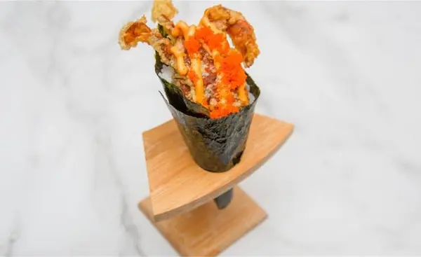 oishii-mika-sushi - Spider Hand Roll