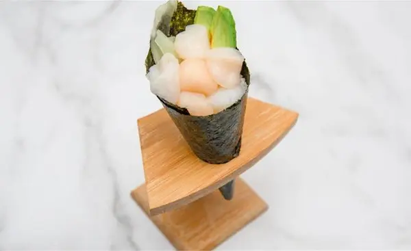 oishii-mika-sushi - Scallop Hand Roll