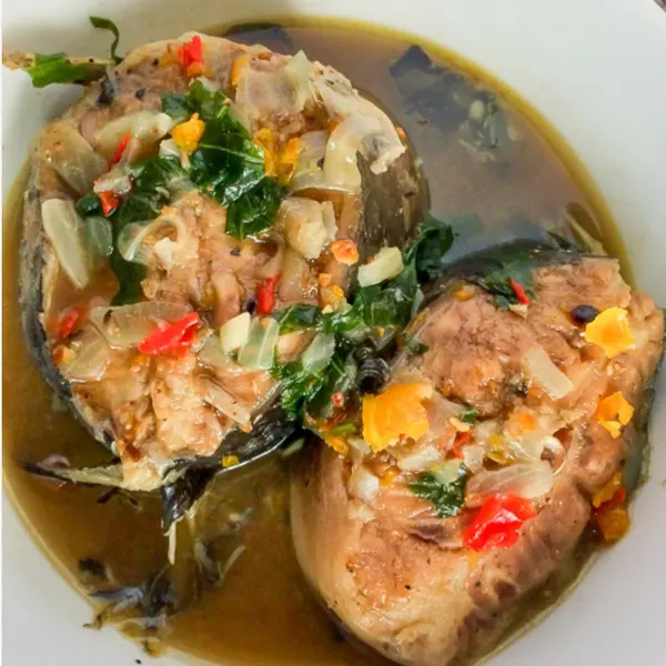 olori-african-cuisine - SOPA DE PIMIENTA CON BAGRE (2 pescados)