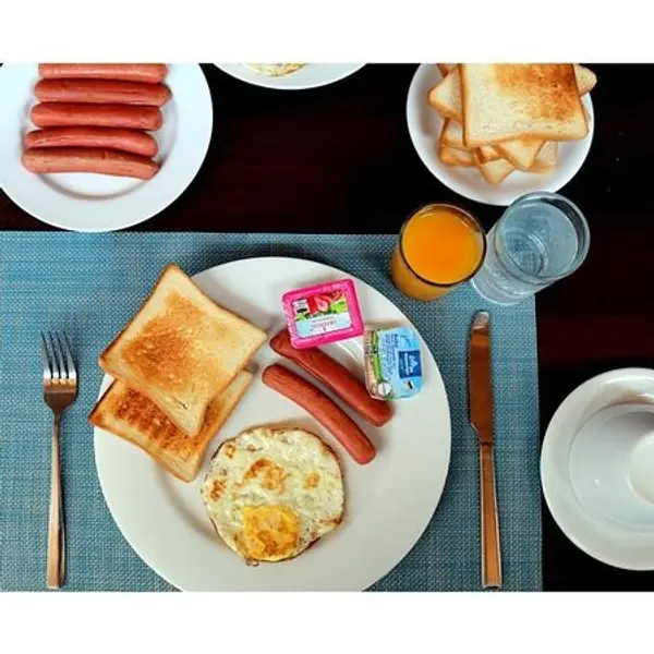 olympus-cafe-bistro-by-oaker - Continental Breakfast