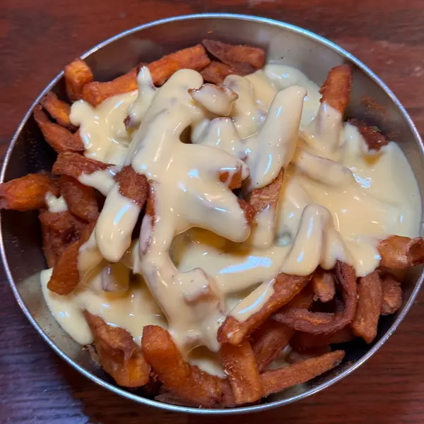 one-one-paris - 🆕Papas fritas de batata y cheddar