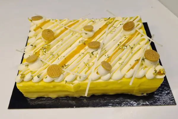 one65-patisserie-restaurant - 6" Lemon Yuzu Cake