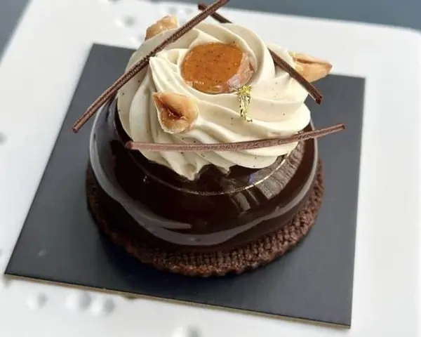 one65-patisserie-restaurant - Chocolate Fleur de sel Mousse