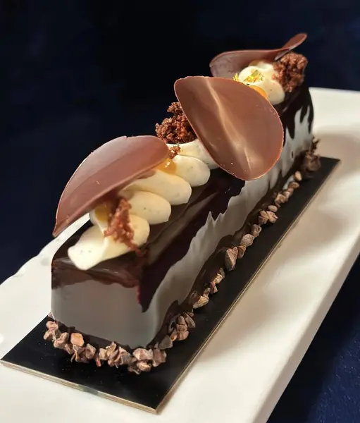 one65-patisserie-restaurant - Chocolate Crémeux Cake - Individual Size