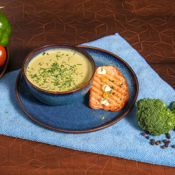 parashy-cafe - BROCCOLI COCONUT SOUP (VEG)