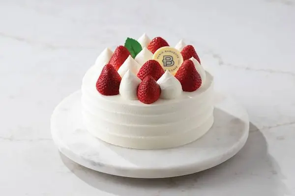 paris-baguette - Mini Strawberry Soft Cream Cake