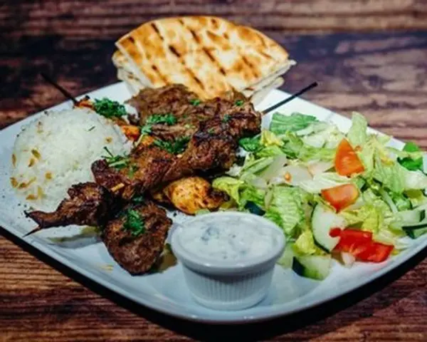 park-gyros - Mediterranean Combo plate