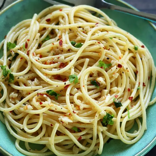 peduase-chop-house - Spaghetti Aglio Olio