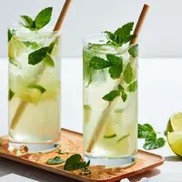 people-beach-bar - COCKTAIL'S