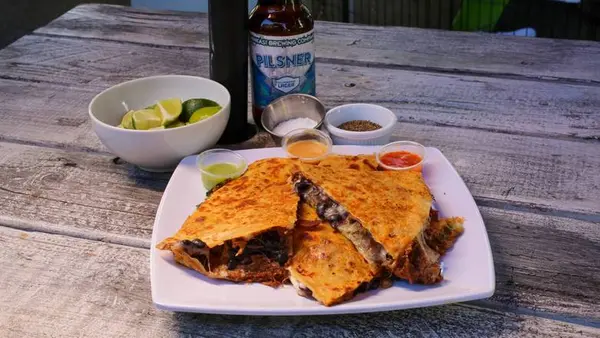 pepe-chiles-taqueria - Quesadilla