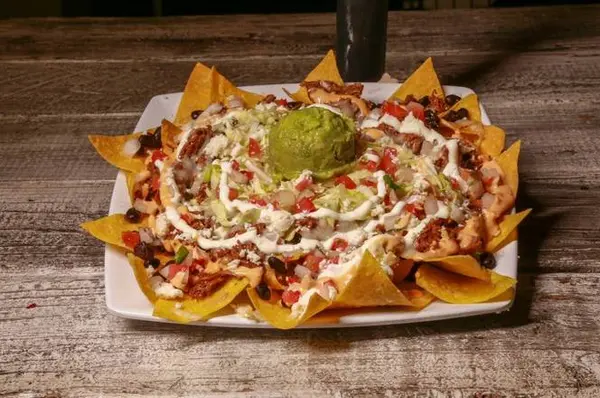 pepe-chiles-taqueria - Super Nachos