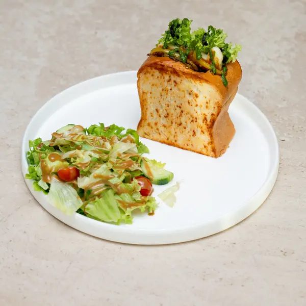 perla-mare-lounge - حلوم ساندوتش