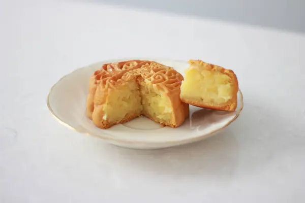 pineapple-king-bakery - 榴槤月餅(1個) Durian Mooncake (1 piece)