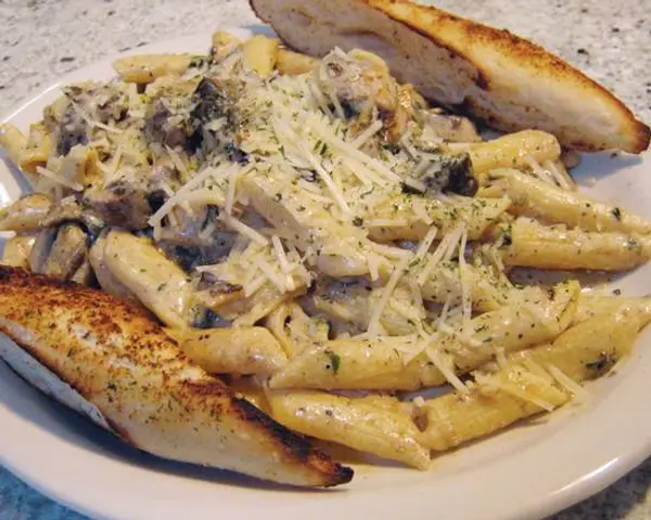 pizza-schmizza - Steak Strip Alfredo