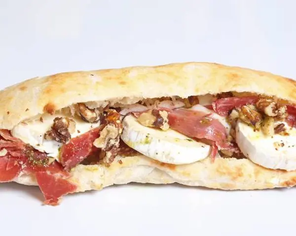 pizzaprestoparis - Panini Eccelente / Jambon cru, chèvre, noix et huile d'olive.