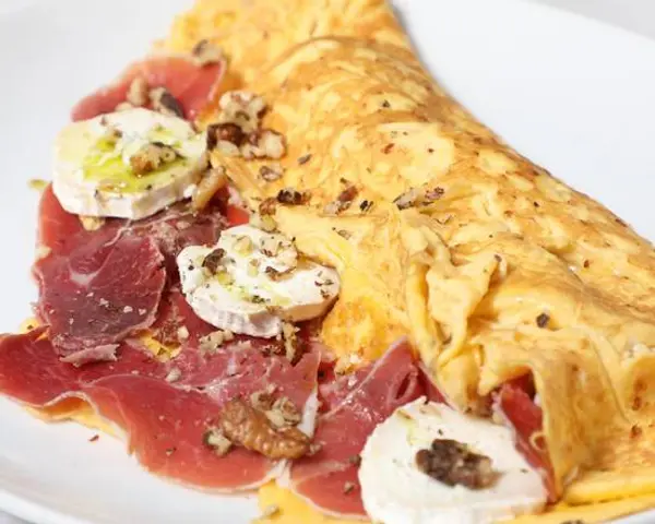 pizzaprestoparis - Omelette mamma mia / Œufs, Jambon cru, chèvre, noix