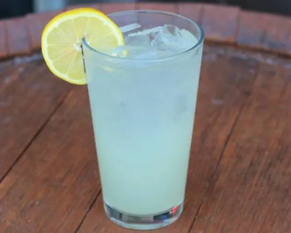 portland-sports-bar-grill - House Lemonade