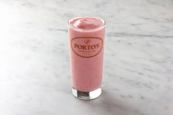 portos-bakery-cafe - Strawberry Banana Smoothie