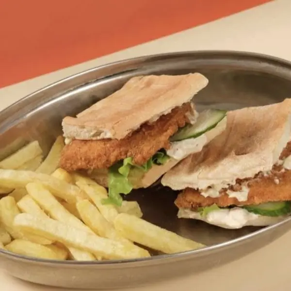 praktika - Chicken Sandwich/ქათმის სენდვიჩი