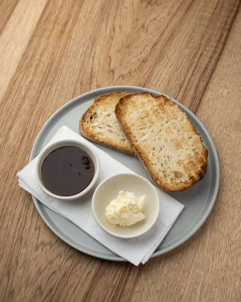 proud-mary-coffee - Toast with Preserves