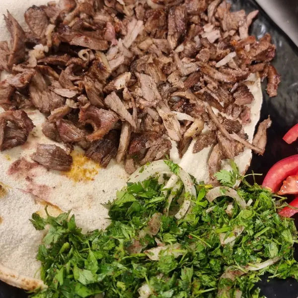 qalaa - 1 kilo meat shawarma / كيلو شاورما لحمه