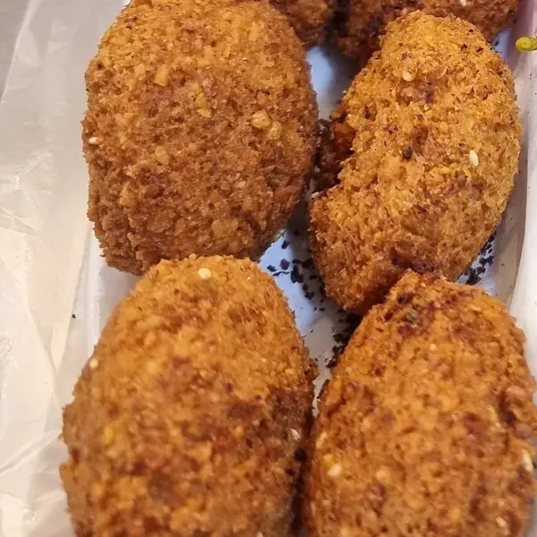 qalaa - Dozen falafel no veggies / دزينه فلافل بدون خضره
