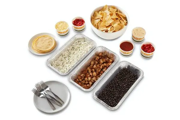 qdoba-mexican-eats - Family Meals (Serves 4-5)