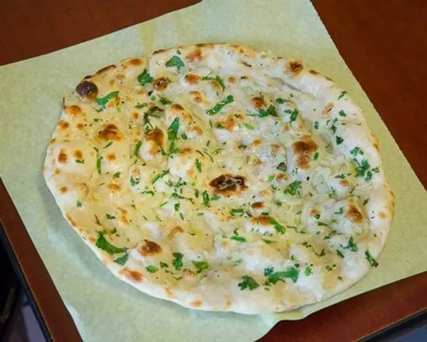 raavi - Onion Naan