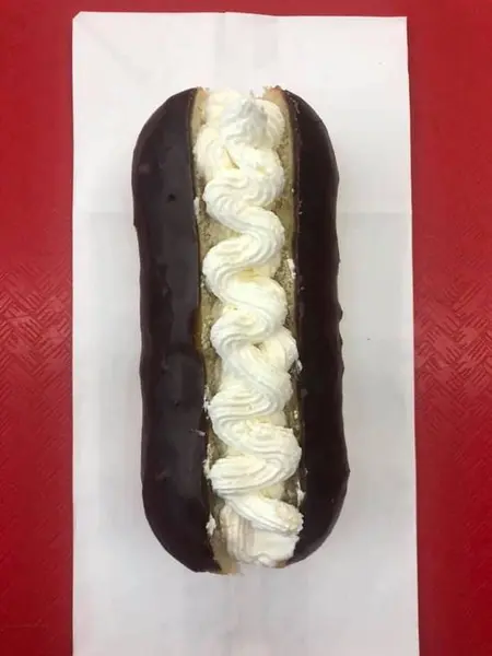 rancho-cordova-donuts - Whip cream chocolate bar